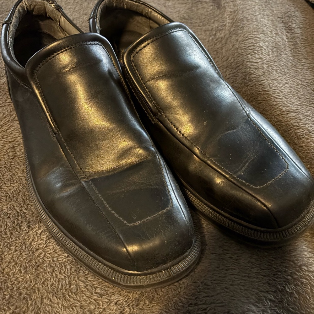 Deer Stags Men's Black Slip-On Loafers
